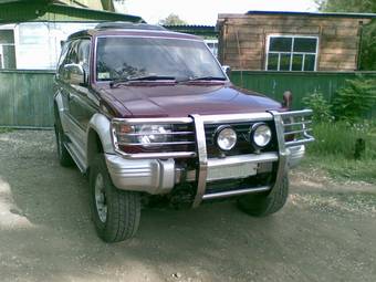 1992 Mitsubishi Pajero Photos