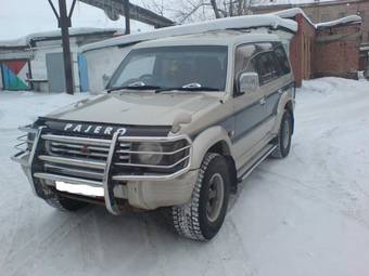 1992 Mitsubishi Pajero Photos
