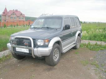 1992 Mitsubishi Pajero Photos