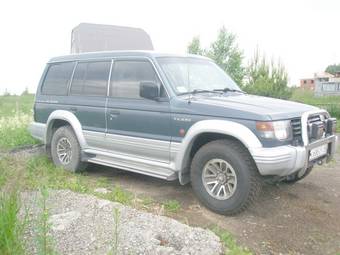 1992 Mitsubishi Pajero Photos