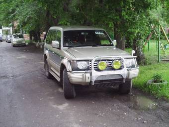 1992 Mitsubishi Pajero Photos
