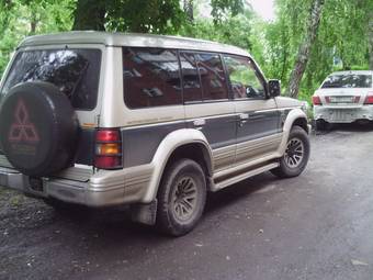 1992 Mitsubishi Pajero Pictures