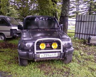 1992 Mitsubishi Pajero Photos