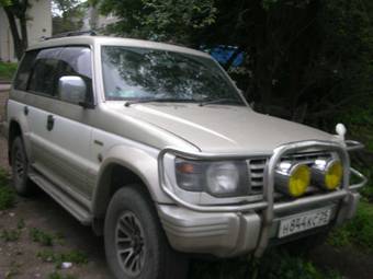 1992 Mitsubishi Pajero Photos