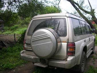 1992 Mitsubishi Pajero Pictures