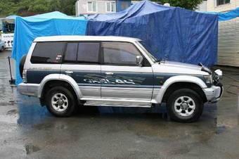 1992 Mitsubishi Pajero Photos