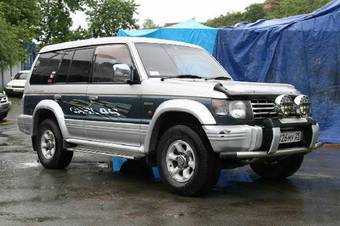 1992 Mitsubishi Pajero Wallpapers