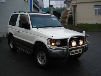 1992 Mitsubishi Pajero Photos