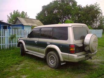 1992 Mitsubishi Pajero Photos