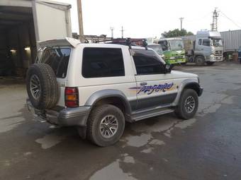 1992 Mitsubishi Pajero Wallpapers