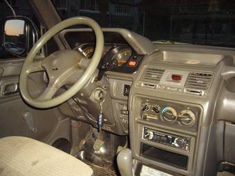 1992 Mitsubishi Pajero Photos