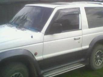 1992 Mitsubishi Pajero Photos