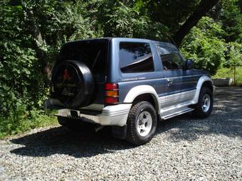 1992 Mitsubishi Pajero Photos