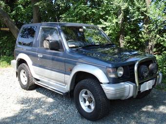 1992 Mitsubishi Pajero Pictures