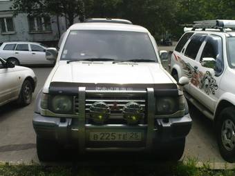 1992 Mitsubishi Pajero Pictures