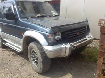 1992 Mitsubishi Pajero Pictures