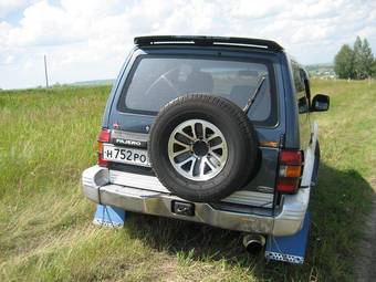 1992 Mitsubishi Pajero Photos
