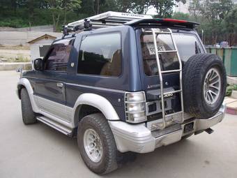 1992 Mitsubishi Pajero Photos