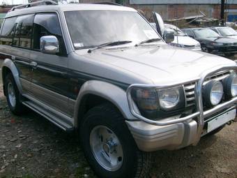 1992 Mitsubishi Pajero Photos