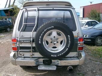1992 Mitsubishi Pajero Pictures