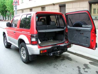 1993 Mitsubishi Pajero Pictures