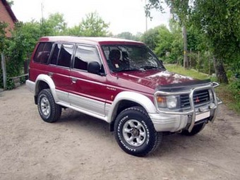 1993 Mitsubishi Pajero Pictures