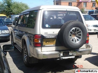 1993 Mitsubishi Pajero Pictures