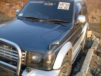 1993 Mitsubishi Pajero Pictures