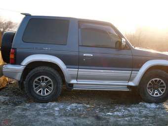 1993 Mitsubishi Pajero Wallpapers