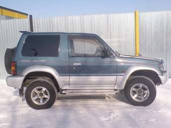 1993 Mitsubishi Pajero Photos