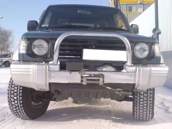 1993 Mitsubishi Pajero Photos