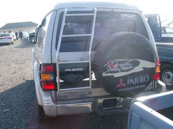 1993 Mitsubishi Pajero Photos