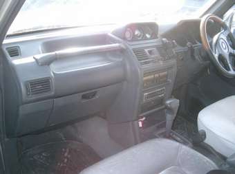 1993 Mitsubishi Pajero Photos