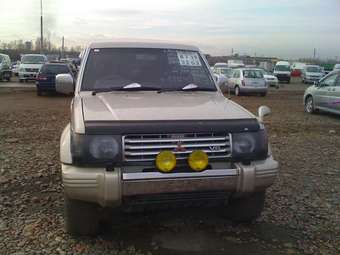 1993 Mitsubishi Pajero Images