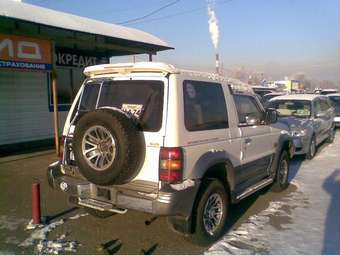 1993 Mitsubishi Pajero Pictures