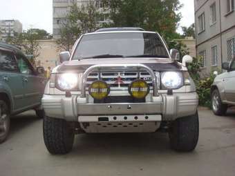 1993 Mitsubishi Pajero Photos