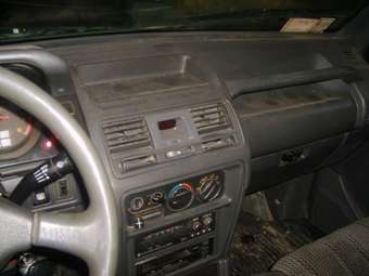 1993 Mitsubishi Pajero Photos