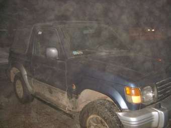 1993 Mitsubishi Pajero Images