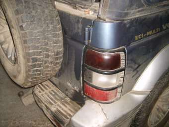 1993 Mitsubishi Pajero Pictures