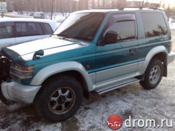 1993 Mitsubishi Pajero Pics