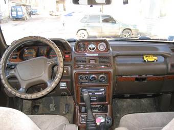 1993 Mitsubishi Pajero Photos