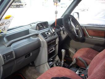 1993 Mitsubishi Pajero Photos
