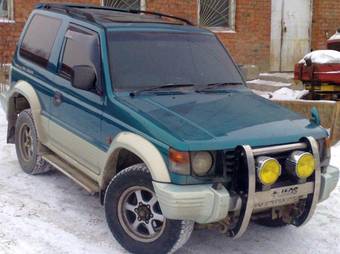 1993 Mitsubishi Pajero Pics
