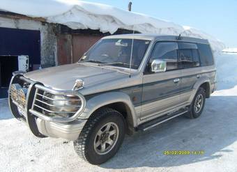 1993 Mitsubishi Pajero Images