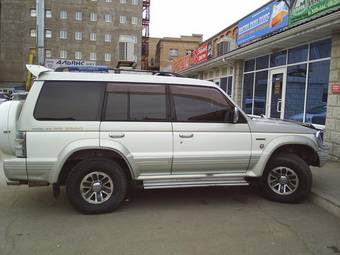 1993 Mitsubishi Pajero Photos