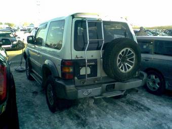 1993 Mitsubishi Pajero Photos