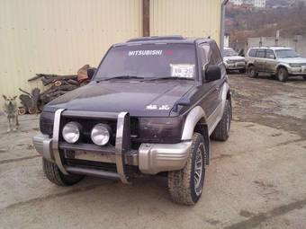 1993 Mitsubishi Pajero Photos