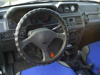 1993 Mitsubishi Pajero Photos