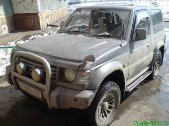 1993 Mitsubishi Pajero Pictures