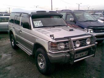 1993 Mitsubishi Pajero Wallpapers